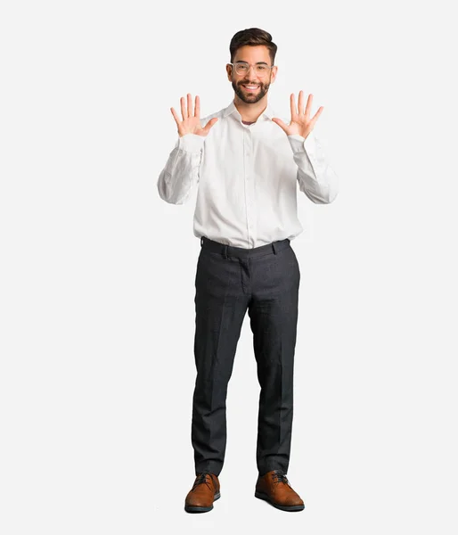 Mladý Pohledný Obchodní Muž Zobrazující Číslo Deset — Stock fotografie