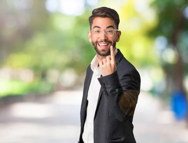 Jonge Knappe Zakenman Uit Nodigen Komen — Stockfoto