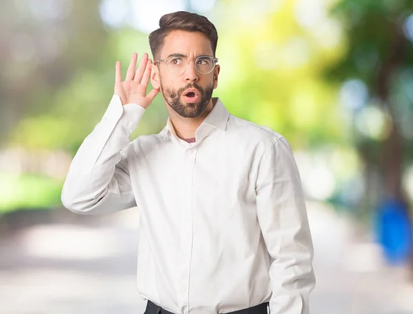 Joven Hombre Negocios Guapo Tratar Escuchar Chisme — Foto de Stock