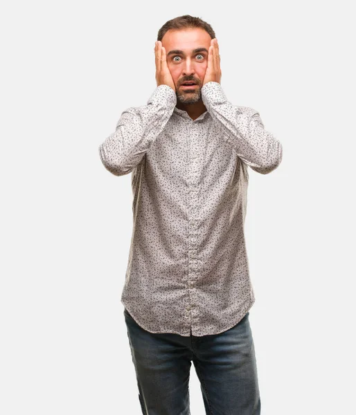 Caucasian Man Grey Brackground Surprised Shocked — Stock Photo, Image