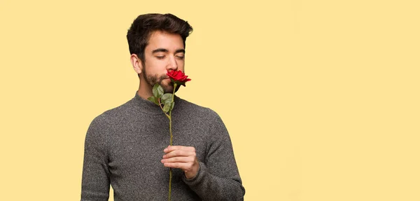 Giovane Uomo Che Celebra San Valentino — Foto Stock