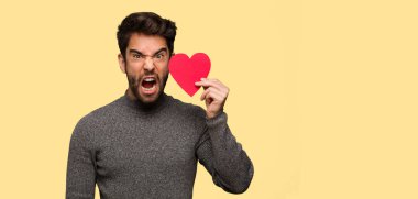 Kutluyor Sevgililer günü genç adam