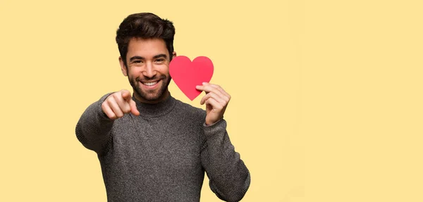 Giovane Uomo Che Celebra San Valentino — Foto Stock