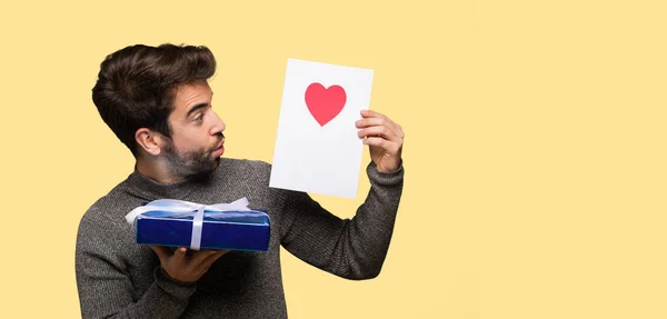 Jonge Man Vieren Valentijnsdag — Stockfoto