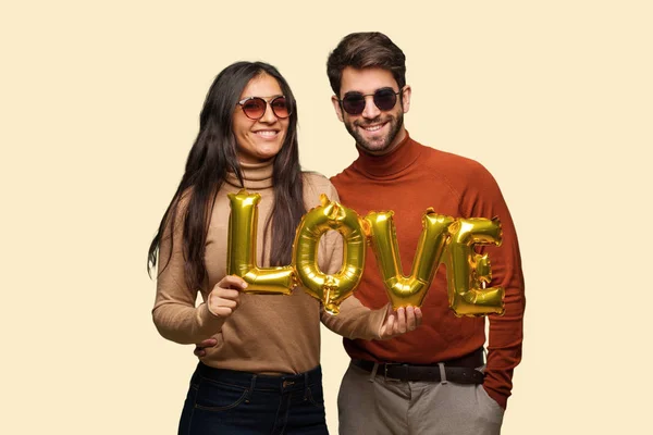 Young Couple Valentines Day Cheerful Big Smile — Stock Photo, Image