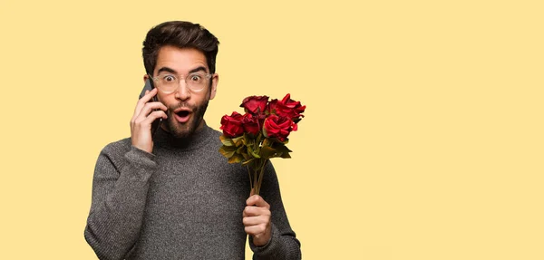 Joven Celebrando Día San Valentín —  Fotos de Stock