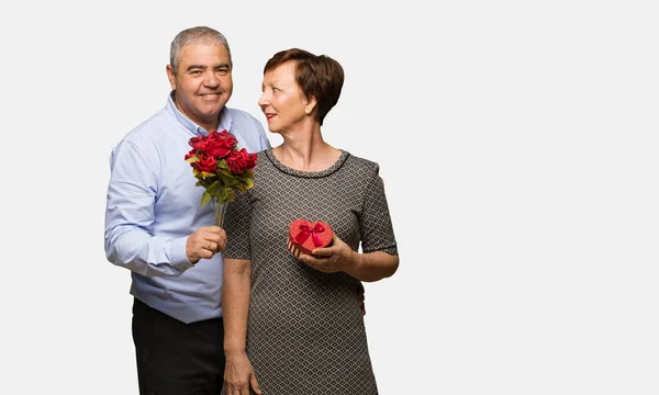 Middelste Leeftijd Paar Viering Valentines Day — Stockfoto