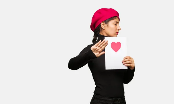 Junge Frau Valentinstag Legt Hand Vor — Stockfoto