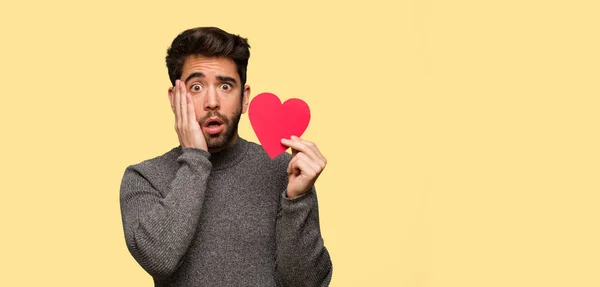 Joven Celebrando Día San Valentín —  Fotos de Stock