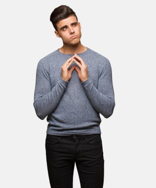 Yakışıklı delikanlı bir planı oluşturulması