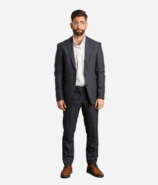 Genç yakışıklı iş adamı hakkında bir fikir düşünüyorum