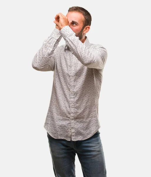 Καυκάσιος Άνθρωπος Γκρι Brackground Κάνει Την Χειρονομία Της Μια Spyglass — Φωτογραφία Αρχείου
