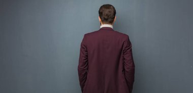 İş modern insanın arkasından, geriye dönüp baktığımda