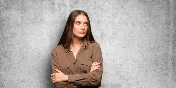 Junge Kaukasische Frau Müde Und Gelangweilt — Stockfoto