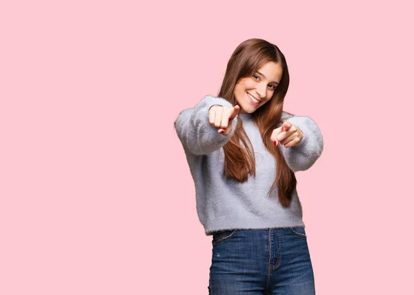 Joven Mujer Caucásica Alegre Sonriente —  Fotos de Stock