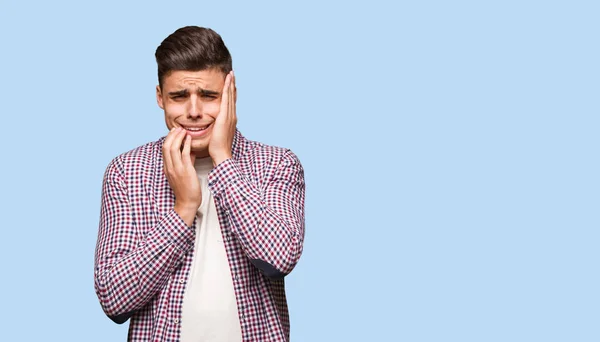 Joven Hombre Fresco Desesperado Triste — Foto de Stock