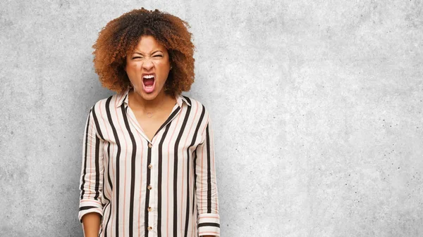 Young Black Afro Woman Screaming Very Angry Aggressive — Stock Photo, Image