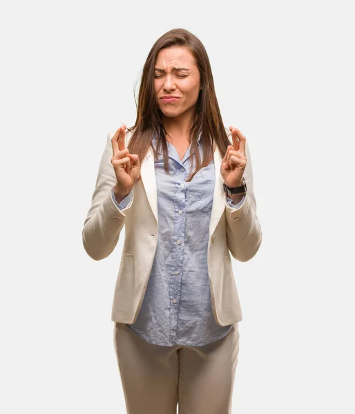 Caucasian Business Young Woman Crossing Fingers Having Luck — Stock Photo, Image