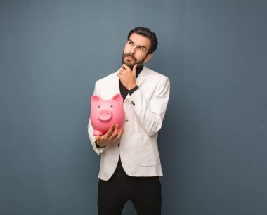 İş adamı hakkında bir fikir düşünüyorum