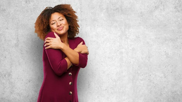 Young Black Afro Woman Giving Hug — Stock Photo, Image