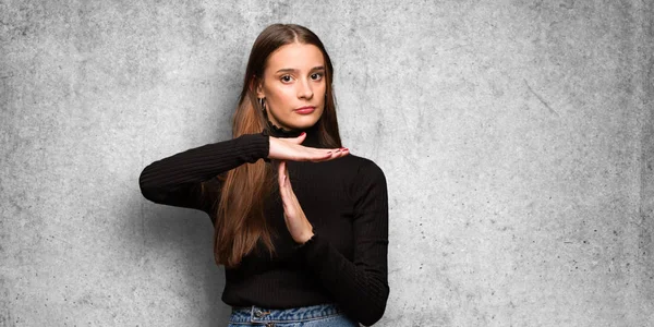 Young Cute Woman Doing Timeout Gesture — Stock Photo, Image