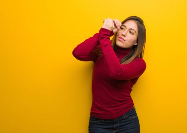 Bir spyglass jest yapma fikri genç kadın