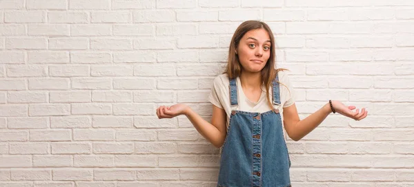 Young Hipster Woman Doubting Shrugging Shoulders — Stock Photo, Image