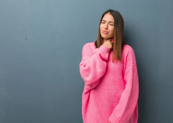 Young Modern Woman Coughing Sick Due Virus Infection — Stock Photo, Image