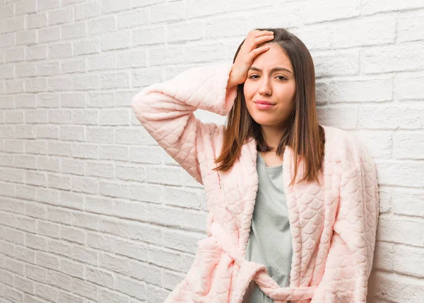 Young Woman Wearing Pajama Worried Overwhelmed — Stock Photo, Image