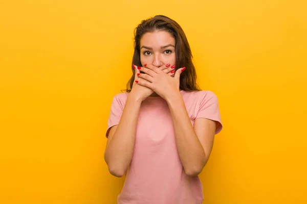 Young European Woman Isolated Yellow Background Shocked Covering Mouth Hands — 스톡 사진