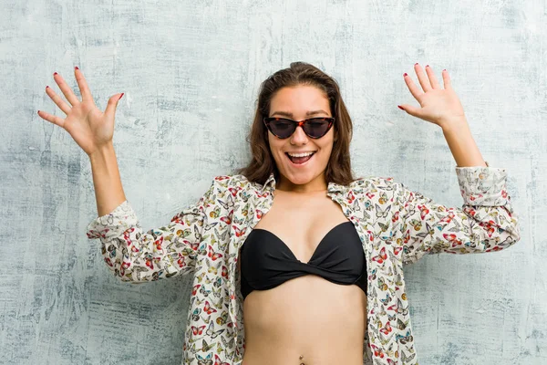 Young European Woman Wearing Bikini Being Shocked Due Imminent Danger — 스톡 사진