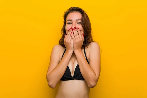 Young European Woman Wearing Bikini Laughing Something Covering Mouth Hands — 스톡 사진