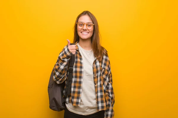 Young Student Woman Smiling Raising Thumb — 스톡 사진