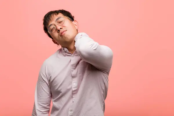Young Chinese Man Suffering Neck Pain — Stock Photo, Image