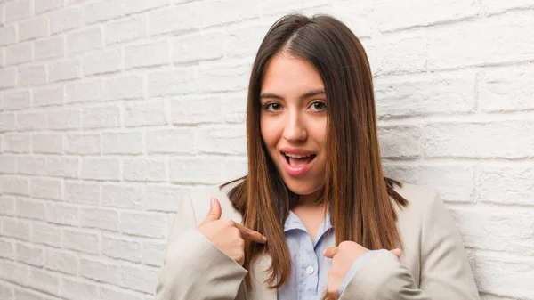 Young Business Woman Surprised Feels Successful Prosperous — Stock Photo, Image