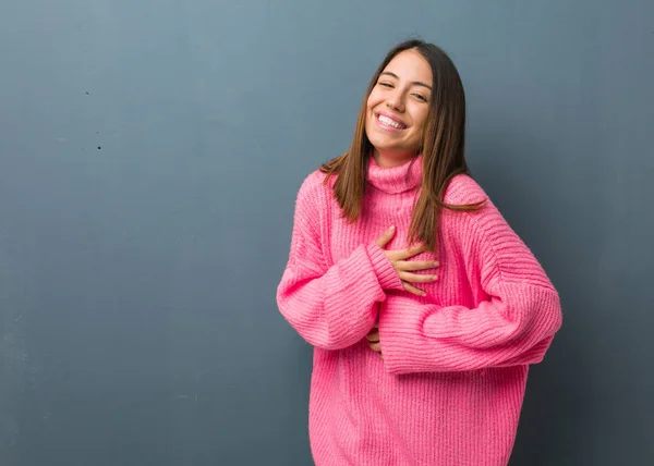 Jonge Moderne Vrouw Lachen Plezier Hebben — Stockfoto