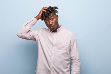 Genç iş adamı Afrikalı zenci şoka uğruyor, önemli bir toplantıyı hatırladı..