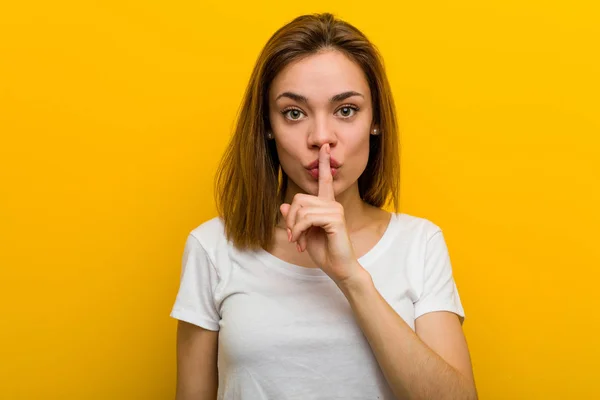 Young Natural Caucasian Woman Keeping Secret Asking Silence — Stockfoto