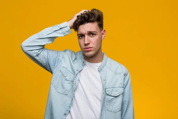 Jovem Estudante Bonito Vestindo Uma Camisa Jeans Sendo Chocado Ele — Fotografia de Stock