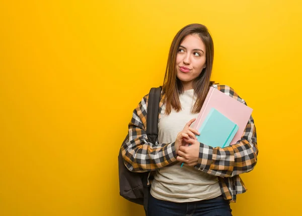 Joven Estudiante Diseñando Plan —  Fotos de Stock