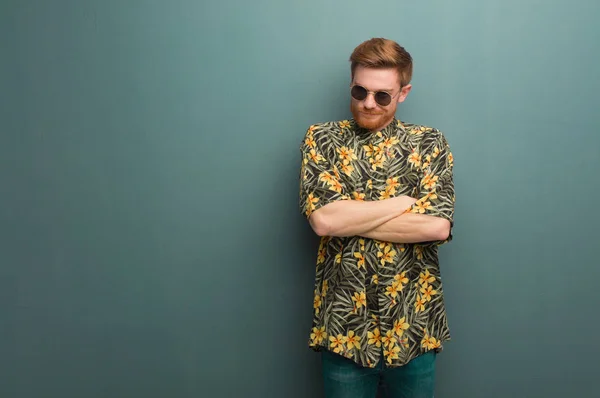 Young Redhead Man Wearing Exotic Summer Clothes Crossing Arms Relaxed — 스톡 사진