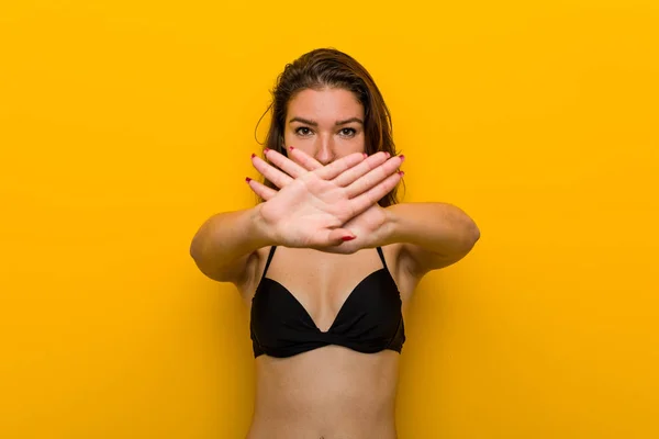 Young European Woman Wearing Bikini Doing Denial Gesture — 스톡 사진
