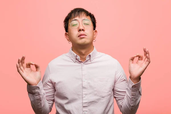 Young Chinese Man Performing Yoga — Stock Photo, Image