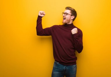 Teslim olmayan zeki bir genç.