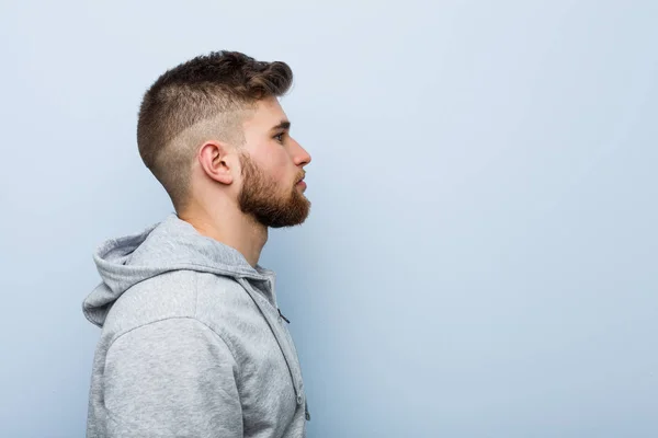 Young Handsome Fitness Man Gazing Left Sideways Pose — Stock Photo, Image