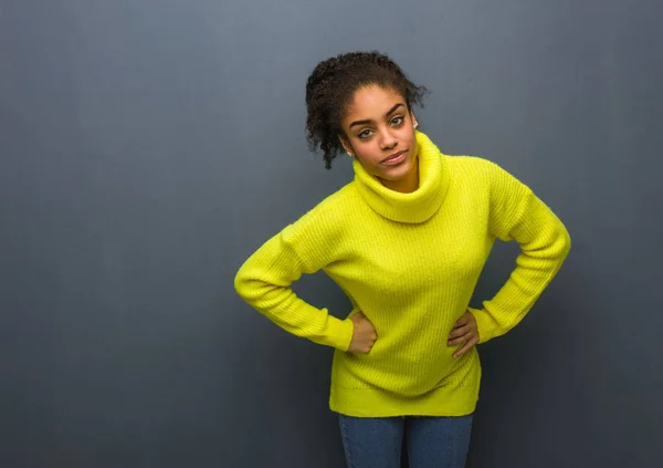 Young Black Woman Scolding Someone Very Angry — ストック写真