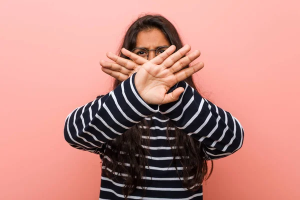 Young Intellectual Indian Woman Doing Denial Gesture — Stock Photo, Image