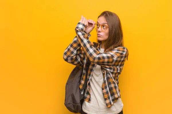 Young Student Woman Making Gesture Spyglass — 스톡 사진