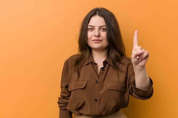 Young Curvy Russian Woman Showing Number One Finger — 스톡 사진