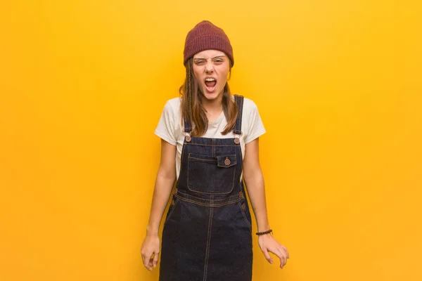 Young Hipster Woman Screaming Very Angry Aggressive — Stock Photo, Image